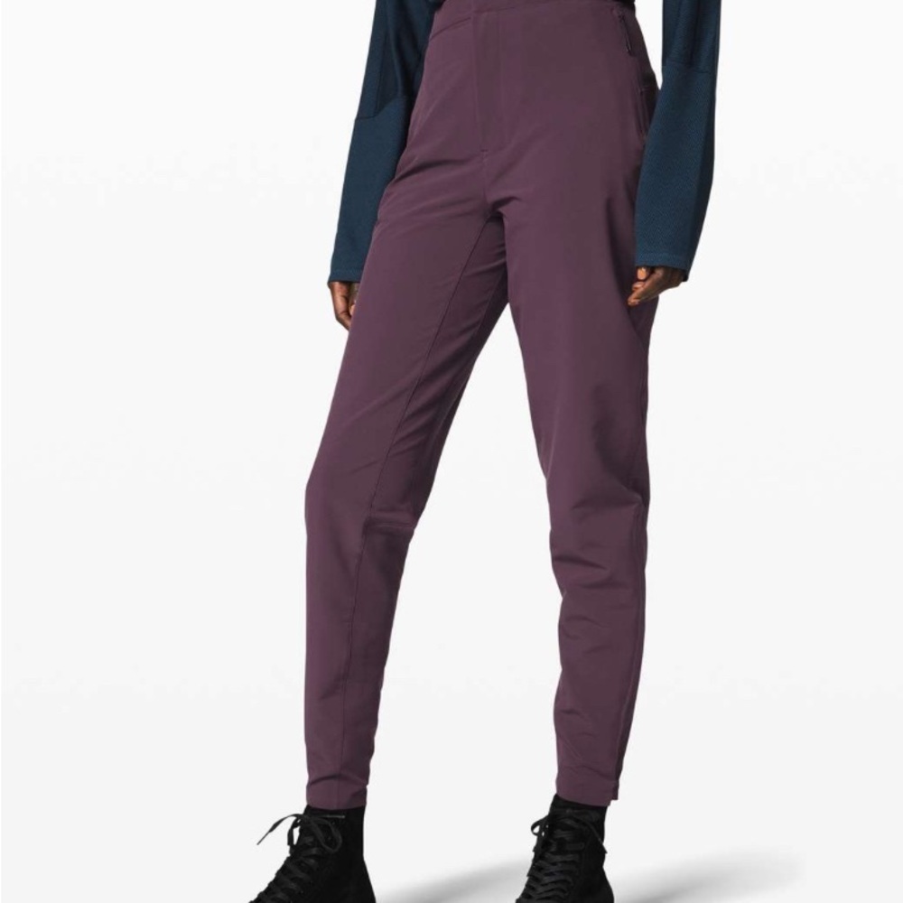 ✨🍋Lululemon Esker Slim *lululemon lab
Black Cherry size 8